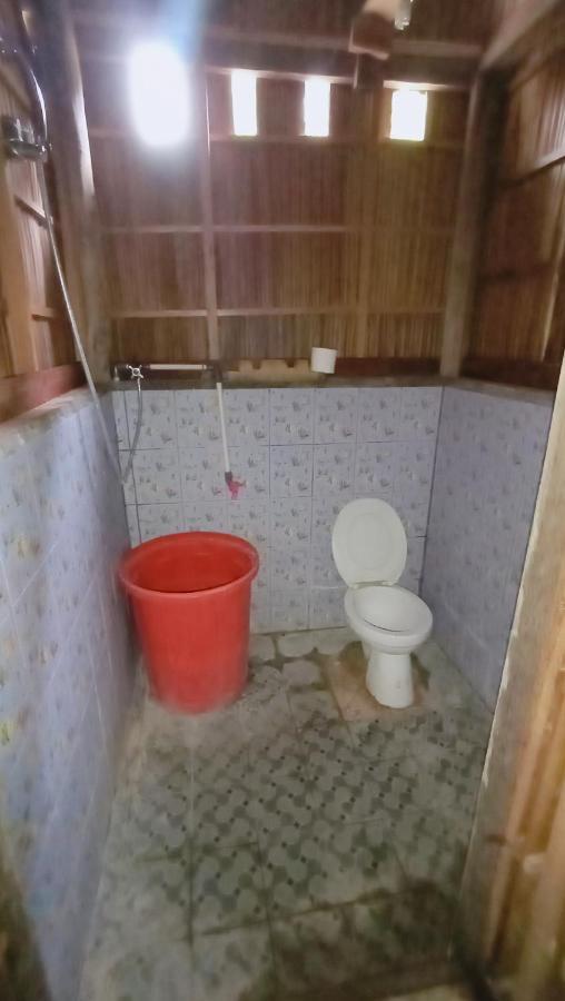 Waisai Erens Guest House מראה חיצוני תמונה